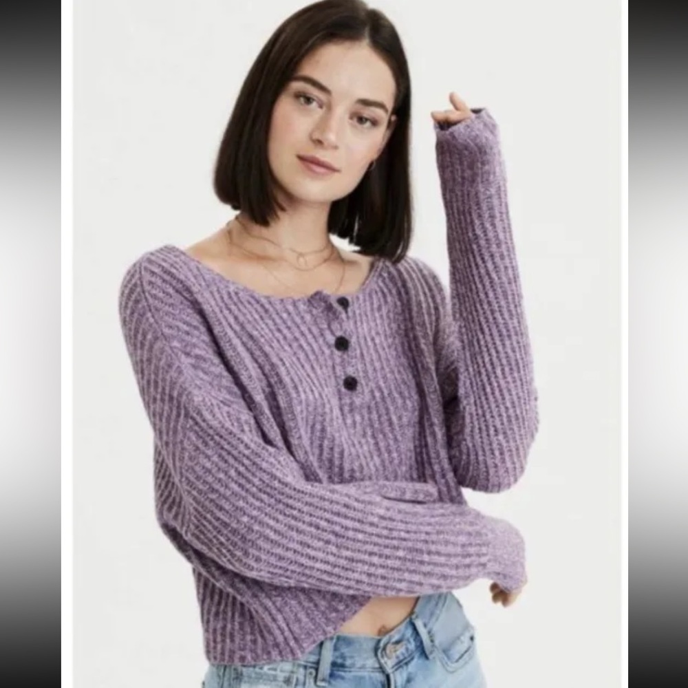 American Eagle cropped Henley sweater purple Size XS